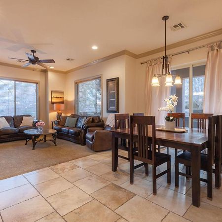 D5-Coral Springs Poolside-Ground Floor 3-Bedroom Hillside View ハリケーン 部屋 写真