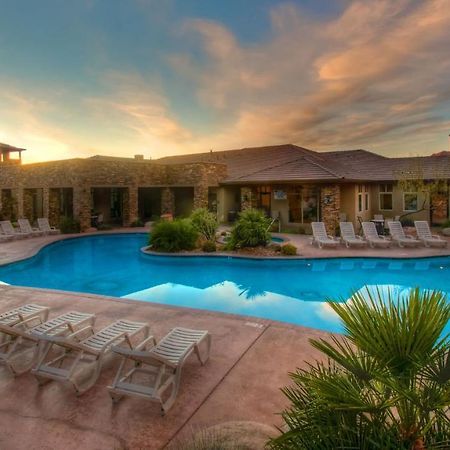 D5-Coral Springs Poolside-Ground Floor 3-Bedroom Hillside View ハリケーン エクステリア 写真