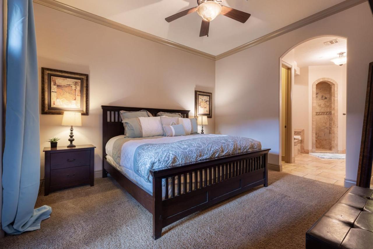 D5-Coral Springs Poolside-Ground Floor 3-Bedroom Hillside View ハリケーン 部屋 写真