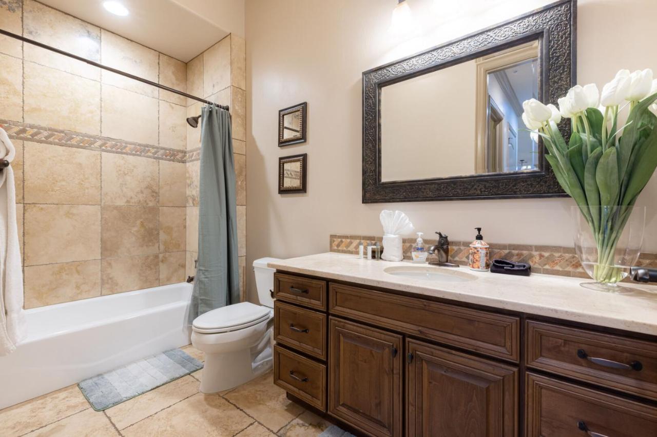 D5-Coral Springs Poolside-Ground Floor 3-Bedroom Hillside View ハリケーン 部屋 写真