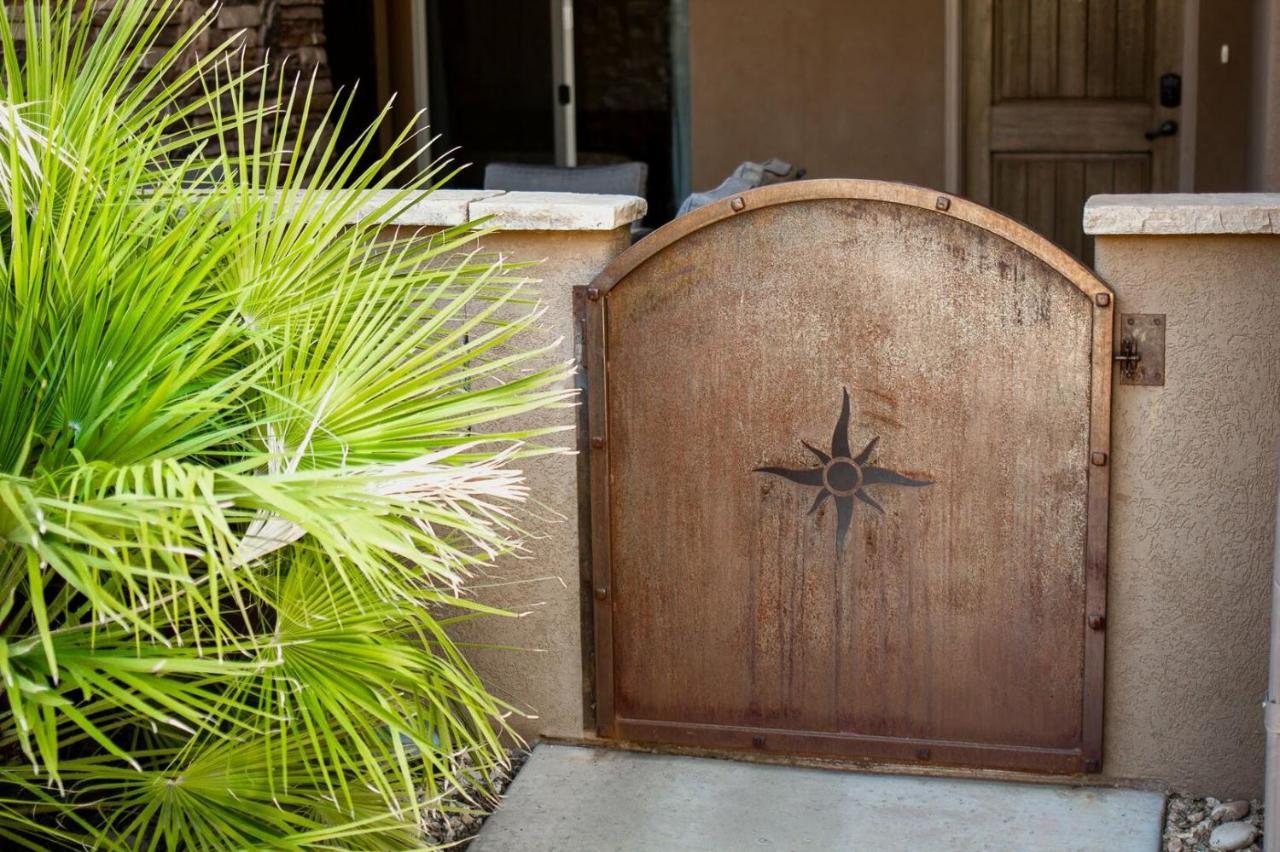 D5-Coral Springs Poolside-Ground Floor 3-Bedroom Hillside View ハリケーン 部屋 写真