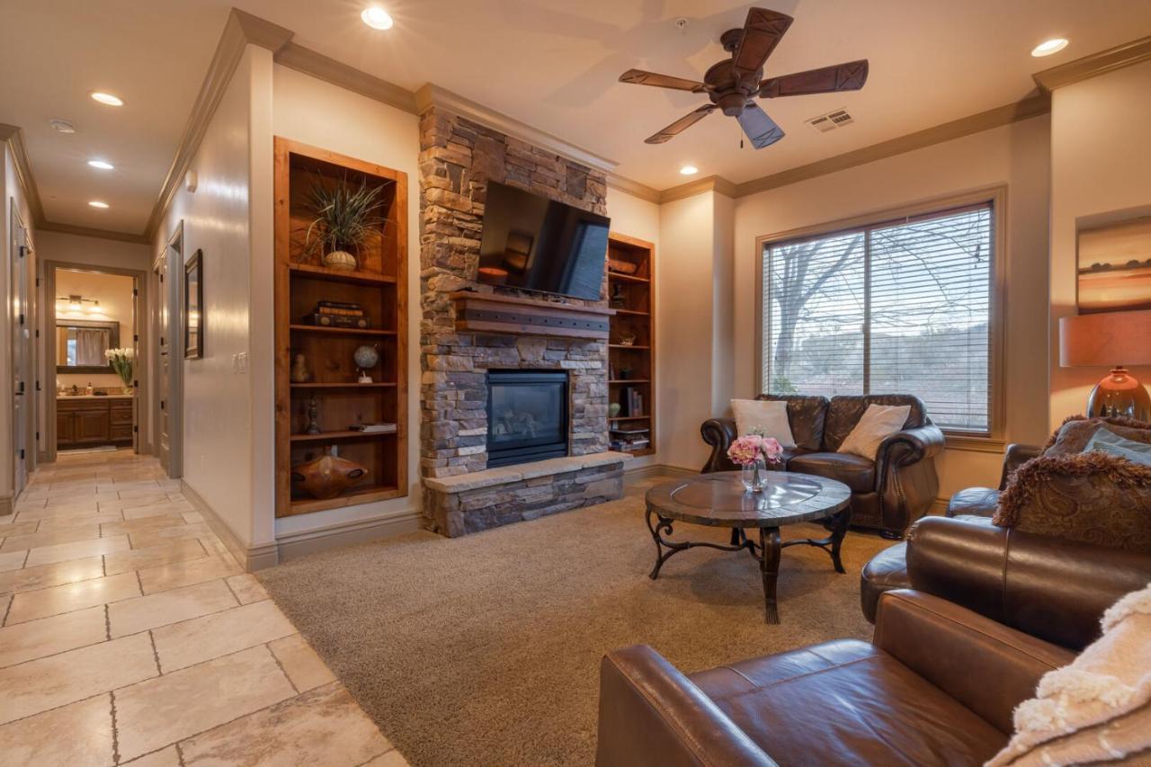 D5-Coral Springs Poolside-Ground Floor 3-Bedroom Hillside View ハリケーン 部屋 写真