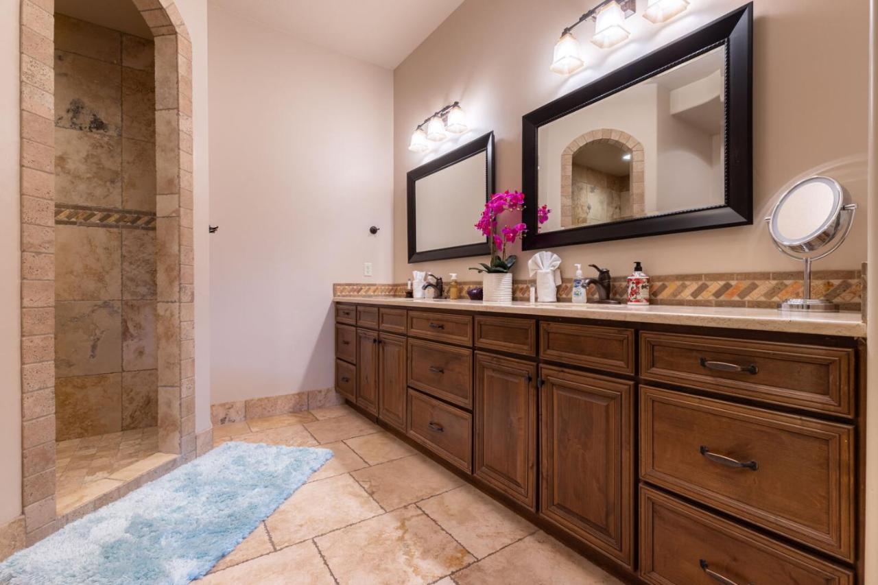 D5-Coral Springs Poolside-Ground Floor 3-Bedroom Hillside View ハリケーン 部屋 写真