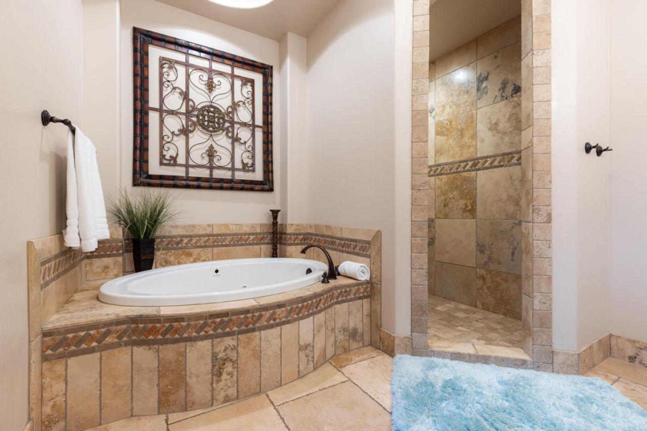 D5-Coral Springs Poolside-Ground Floor 3-Bedroom Hillside View ハリケーン 部屋 写真